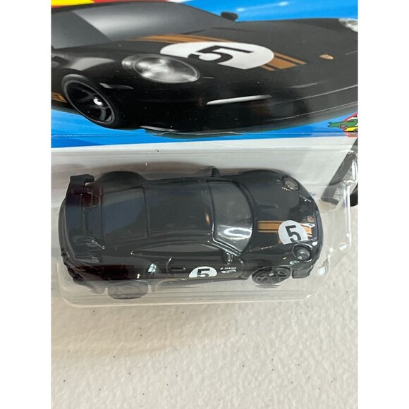 Poshmark: Porsche 911 GT3 Hot Wheels Black Race Day 2024 1:64 - Picture 7 of 9